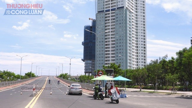 Chốt kiểm tra cầu Thuận Phước