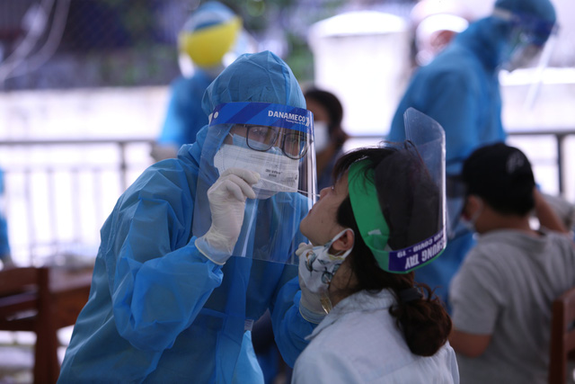 Sáng 9/8, Sở Y tế Hà Nội vừa cho biết thành phố ghi nhận thêm 9 ca dương tính SARS-CoV-2 mới.
