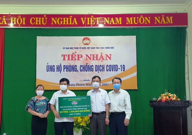HUDA- trao tặng 01 tỉ đồng cho Quỹ phòng, chống Covid-19 tỉnh Thừa Thiên Huế
