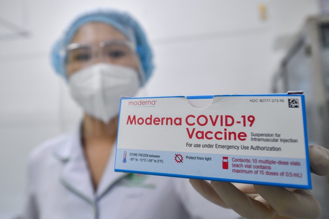 Bộ Y tế đề nghị TP. HCM khẳng định việc mua 5 triệu liều vaccine Covid-19 Moderna trước 15/8
