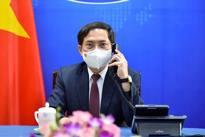Bộ trưởng Bộ Ngoại giao Bùi Thanh Sơn làm Tổ trưởng Tổ công tác.