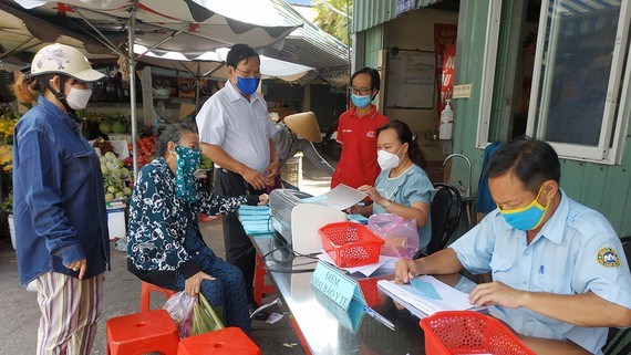 Thành phố Hồ Chí Minh chuẩn bị phương án mở lại chợ truyền thống