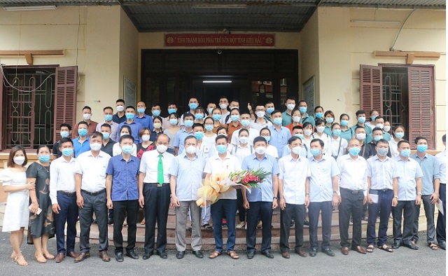Sở Y tế Thanh Hóa tiếp tục tổ chức lễ xuất quân tiễn đoàn cán bộ y tế tỉnh Thanh Hoá tham gia hỗ trợ phòng chống dịch Covid-19 tại tỉnh phía Nam