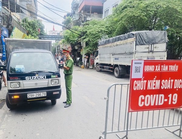 Hà Nội: Xử phạt 900 trường hợp vi phạm giãn cách xã hội