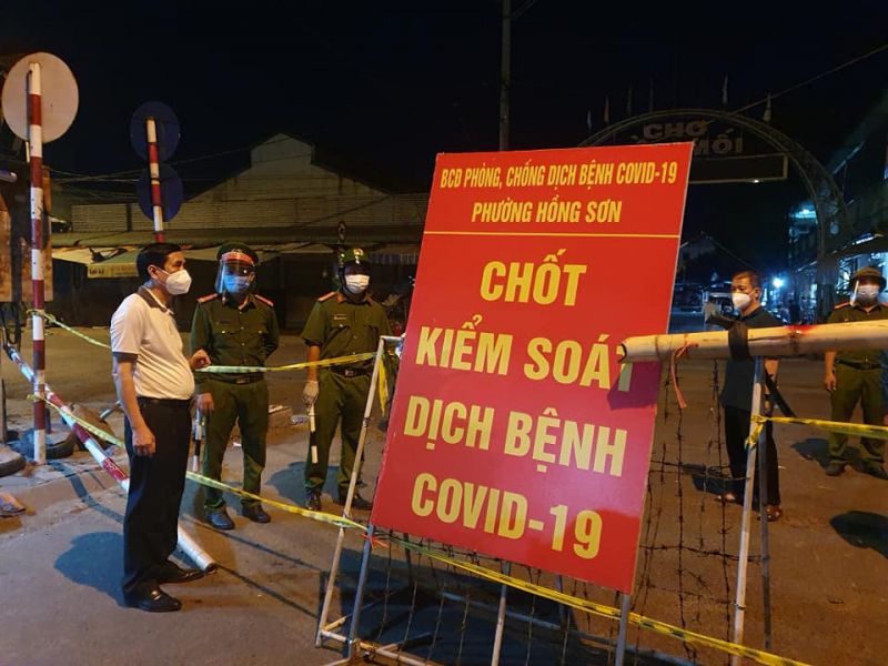 BCĐ Phòng, chống dịch Covid-19 tăng cường kiểm soát tại các chốt ra vào thành phố Vinh