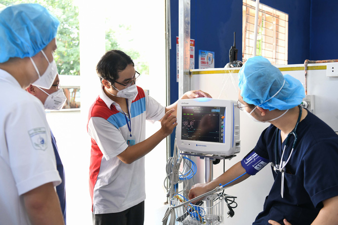 Bệnh viện dã chiến điều trị Covid-19 tại Trường THPT Phú Nhuận. Ảnh: KT