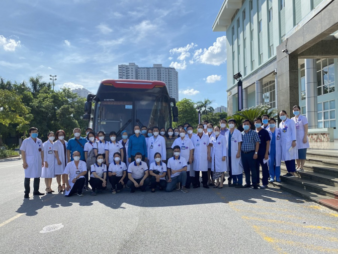 Huy động nhân lực y tế 40 tỉnh, thành hỗ trợ TP.Hồ Chí Minh và các tỉnh phía Nam chống dịch