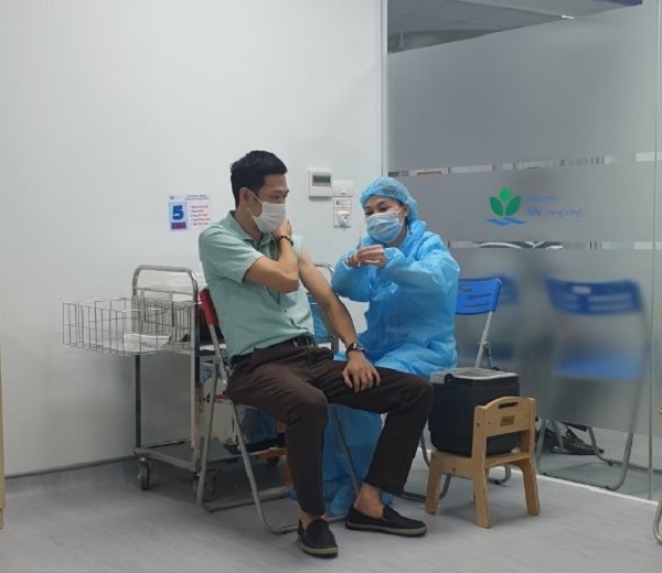 PVChem tiến hành tiêm vắc-xin phòng Covid -19 cho cán bộ công nhân viên, người lao động