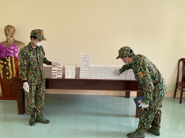 An Giang: Thu giữ 1.000 bao thuốc lá điếu ngoại nhập lậu