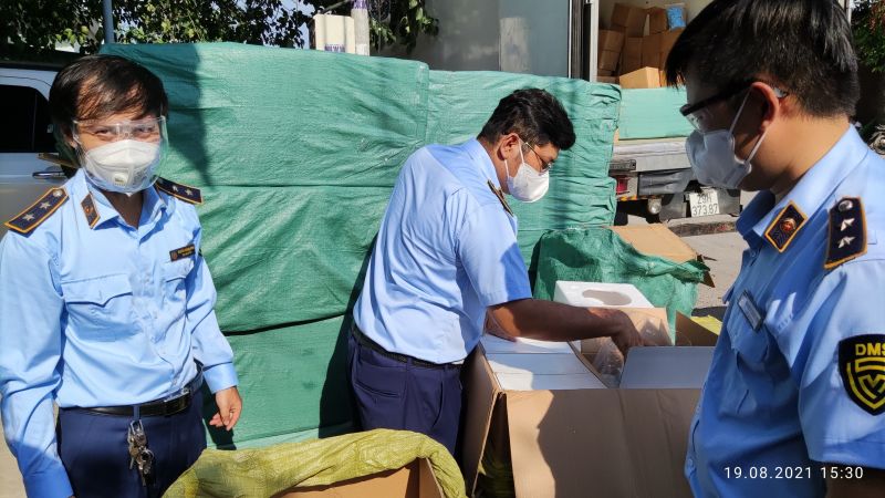 TP.HCM: Thu giữ gần 300.000 sản phẩm vật tư y tế không hóa đơn, chứng từ