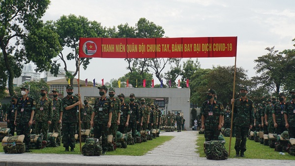Hơn 1.000 cán bộ, học viên Học viện Quân y tiếp tục lên đường vào miền Nam chống dịch