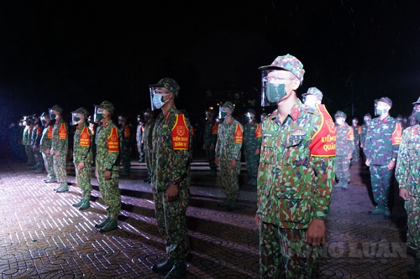 TP. Thủ Đức (TP. Hồ Chí Minh): Lễ xuất quân của 932 chiến sĩ tham gia phòng chống Covid-19