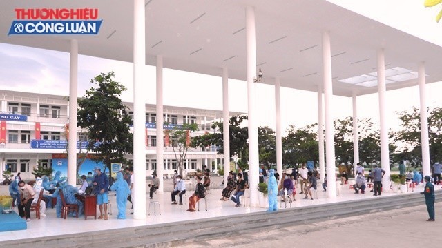 Chính quyền thành phố Đà Nẵng thống nhất thí điểm hướng dẫn người dân tự test nhanh Covid-19