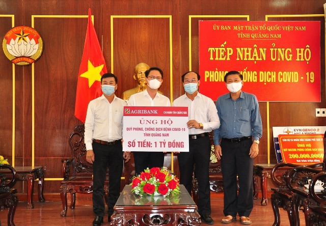 Công đoàn Agribank Quảng Nam ủng hộ 100 triệu đồng