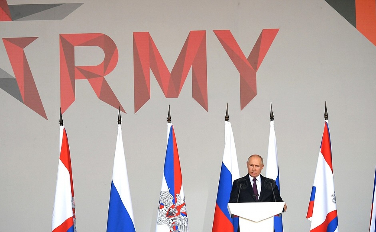 Tổng thống Nga V.Putin phát biểu tại lễ khai mạc Diễn đàn kỹ thuật quân sự và Hội thao quân sự quốc tế 2021 (Ảnh: Kremlin.ru)
