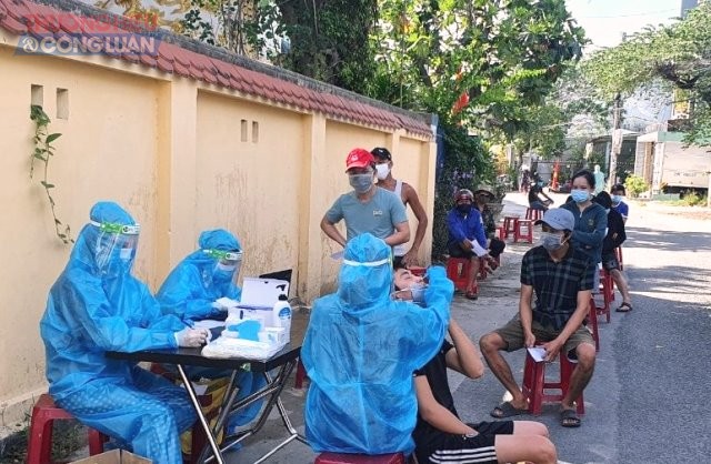 Các địa phương phải tập trung rà soát, chặn cứng các kiệt, hẻm nguy cơ cao, ngăn người dân đi ra ngoài, đồng thời tổ chức lấy mẫu xét nghiệm toàn dân.