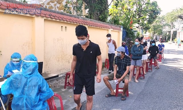 Chọn đối tượng lấy mẫu đại diện các hộ gia đình.