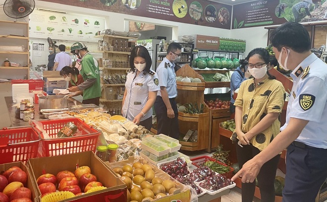 Hà Nội: Tăng cường kiểm tra, xử lý vi phạm về kinh doanh hàng hóa