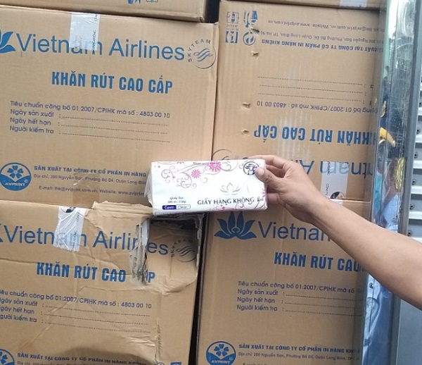 Bình Dương: Phát hiện hơn 13.000 gói Khăn rút có dấu hiệu giả nhãn hiệu “Vietnam Airlines”