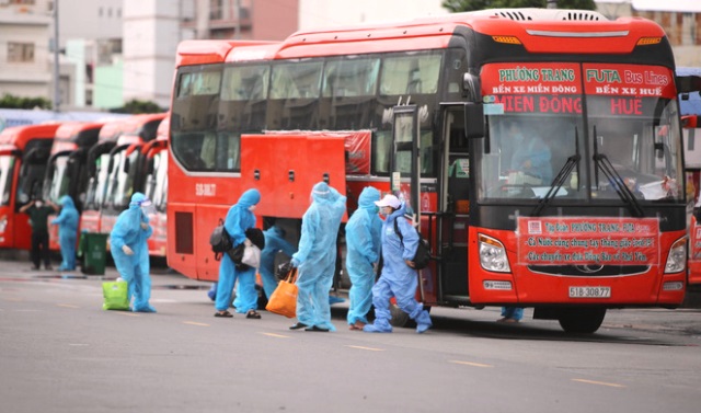 Phú Yên: Thêm 27 xe khách Phương Trang đưa 600 người dân về quê
