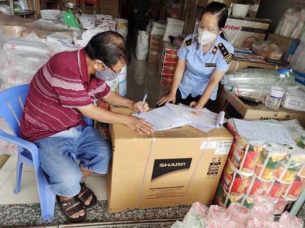 Cần Thơ: Xử lý hộ kinh doanh vi phạm niêm yết giá