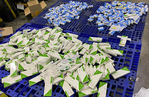 Phát hiện lô hàng thuốc, kit test nhanh Covid-19 nhập khẩu trái phép