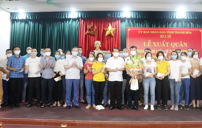 Thêm 59 cán bộ y tế tỉnh Thanh Hóa hỗ trợ cho TP Hồ Chí Minh chống dịch COVID-19