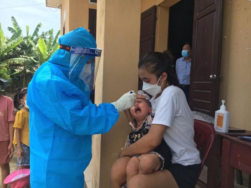 Tiến hành xét nghiệm sàng lọc SARS-CoV-2 trên toàn địa bàn TP. Thanh Hóa