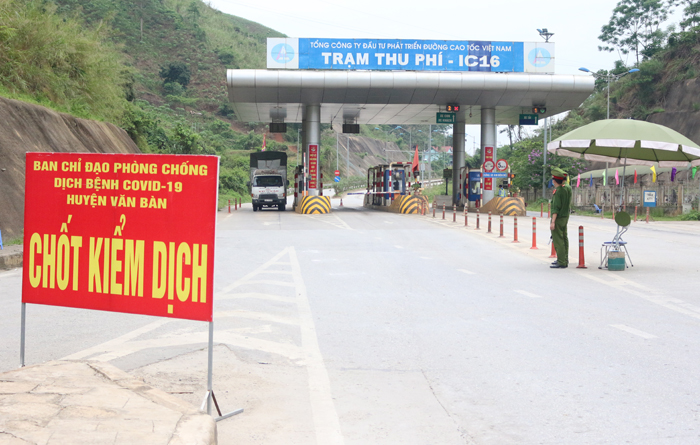 Chủ tịch tỉnh Lào Cai yêu cầu thực hiện nghiêm các biện pháp phòng, chống dịch Covid-19