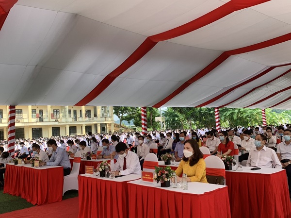 Khai giảng năm học 2021-2022 tại trường THPT Chuyên Lào Cai