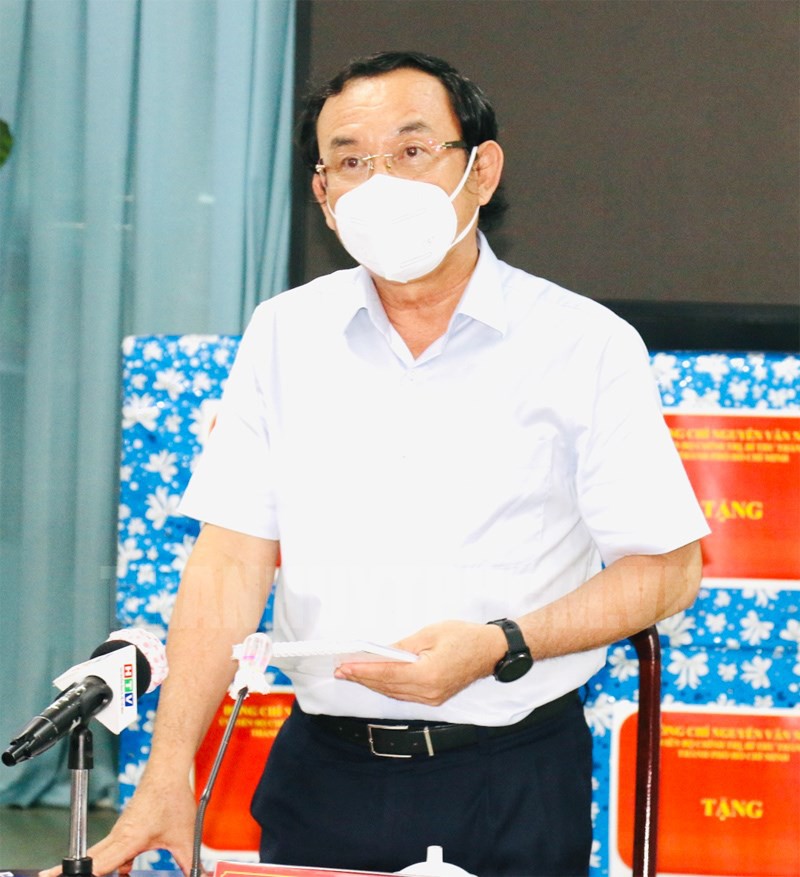 Bí thư Thành ủy TP. Hồ Chí Minh Nguyễn Văn Nên phát biểu tại buổi làm việc.