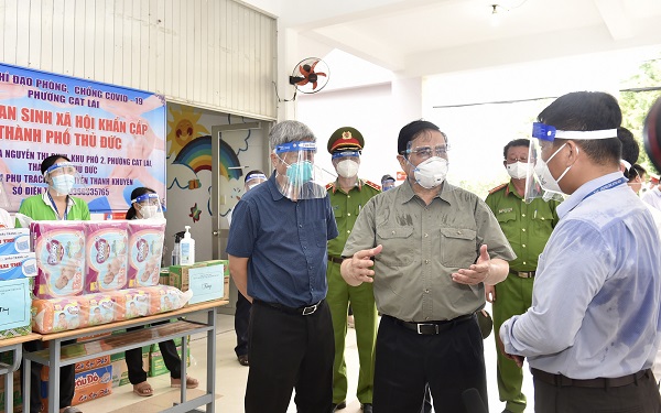 Thủ tướng Chính phủ Phạm Minh Chính thị sát công tác phòng chống dịch tại Thành phố Hồ Chí Minh ngày 26.8.2021