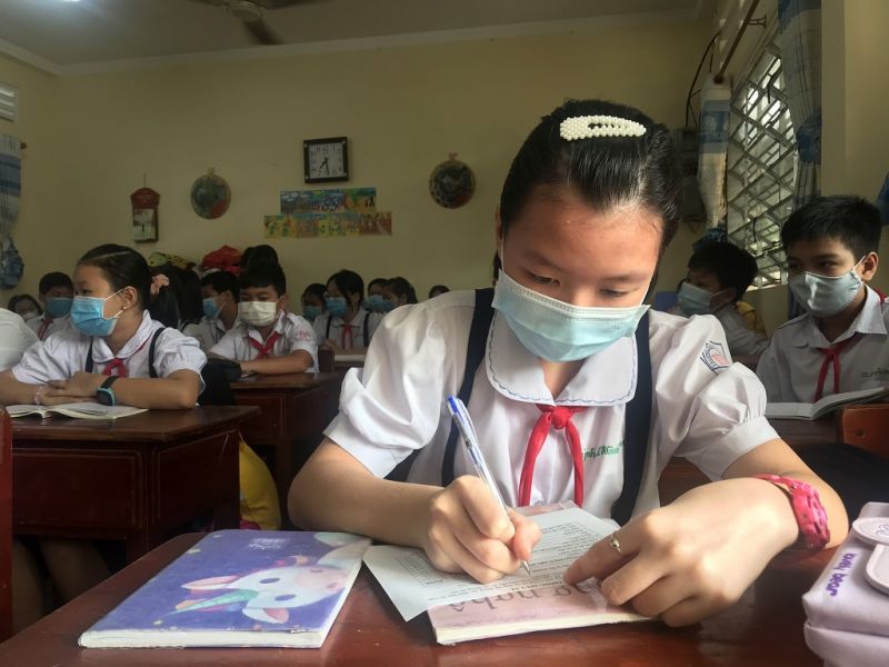 Long An: Xem xét miễn học phí học kỳ I cho học sinh năm học 2021-2022