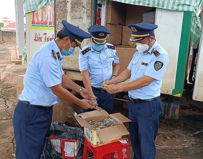 Lực lượng Quản lý thị trường tỉnh Gia Lai phát hiện và thu giữ hàng nghìn bánh Trung thu không rõ nguồn gốc xuất xứ