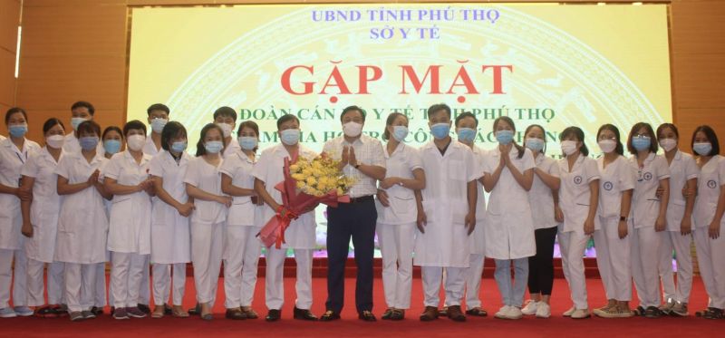 Phú Thọ: 500 cán bộ y tế lên đường hỗ trợ Hà Nội chống dịch