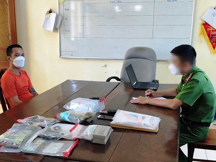 Nghệ An: Bắt giám đốc nhà xe An Phú Quý vì tàng trữ ma túy, súng