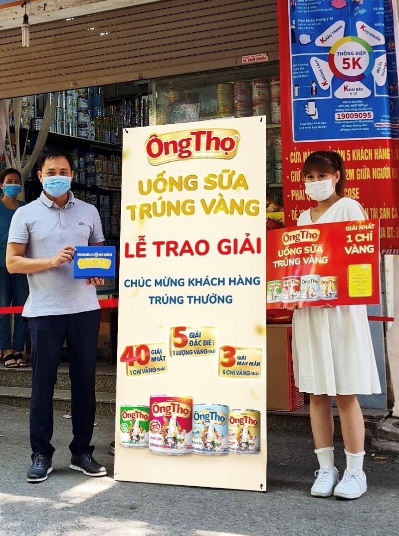 Người tiêu dùng bất ngờ nhận ‘lộc’ từ chương trình mừng sinh nhật 45 năm của sữa đặc Ông Thọ