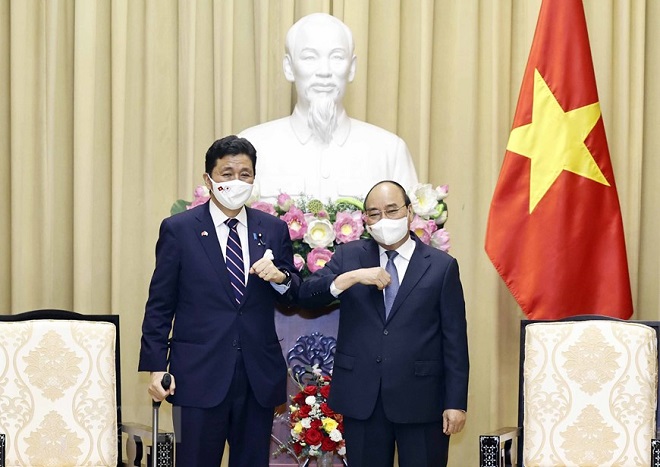 Chủ tịch nước Nguyễn Xuân Phúc tiếp Bộ trưởng Quốc phòng Nhật Bản Kishi Nobuo