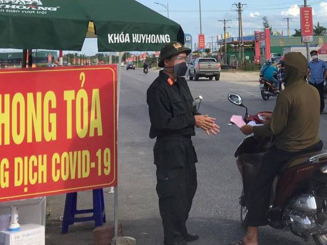 Từ 0h ngày 13/9, nhiều địa phương tại Nghệ An chuyển từ Chị thị 16 sang Chỉ thị 15.