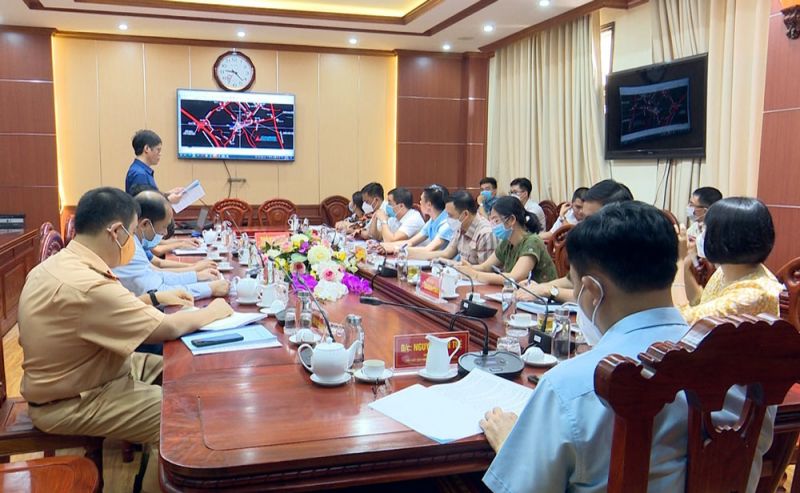 UBND T.P Thái Nguyên đã tổ chức Hội nghị thống nhất phương án phân luồng giao thông phục vụ thi công công trình xây dựng nút giao khác cốt đường Thống Nhất và đường Việt Bắc.