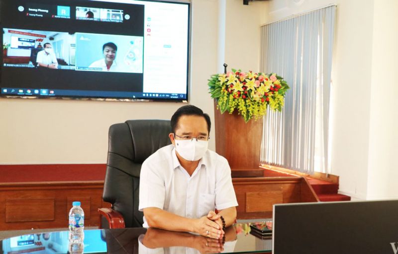 Bí thư Tỉnh ủy, Chủ tịch HĐND tỉnh Long An - Nguyễn Văn Được đối thoại với doanh nghiệp
