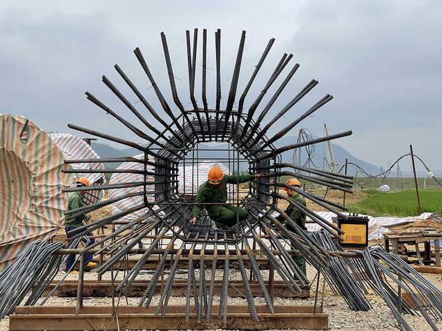 Rà soát tổng thể tiến độ tuyến cao tốc Bắc - Nam phía đông