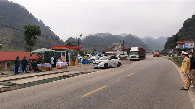 Nhiều địa phương cho phép người ở "vùng xanh" của Hà Nội vào địa bàn