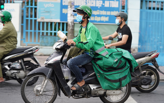 Sở Công thương TP.HCM đề nghị các ứng dụng không tăng phí giao hàng trong mùa dịch