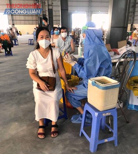 Thành phố Đà Nẵng triển khai tiêm 192.000 liều vaccine AstraZeneca .(Ảnh:.Điểm tiêm vaccine quận Liên Chiểu)