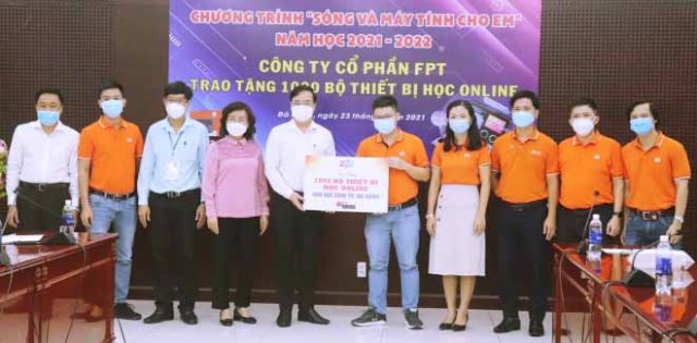 Công ty Cổ phần FPT: Tặng 1.000 thiết bị hỗ trợ học trực tuyến cho học sinh thành phố Đà Nẵng