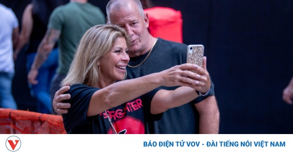 Chuyên gia Mỹ nêu điều kiện trở lại hoàn toàn cuộc sống bình thường như trước Covid-19