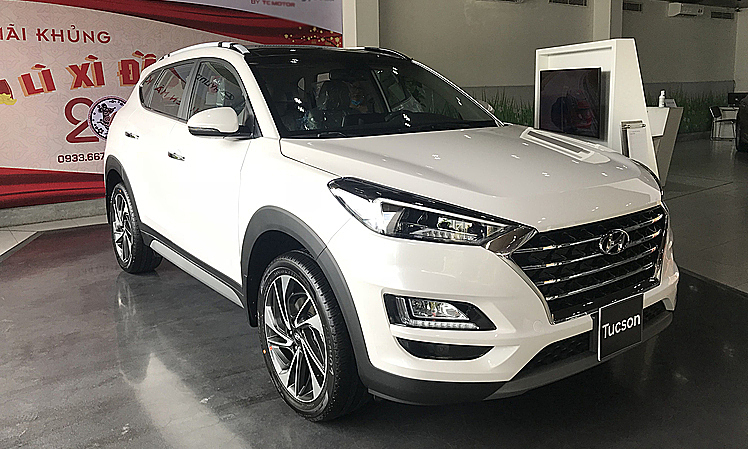 Hyundai áp dụng giảm giá xe trong tháng 9 và 10.