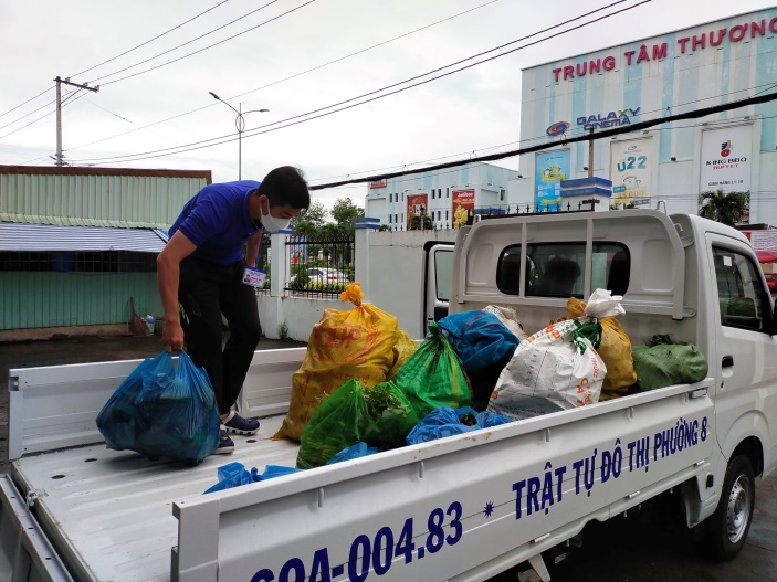 Cà Mau: Tiếp nhận 2 tấn rau, củ ủng hộ phòng chống dịch Covid-19