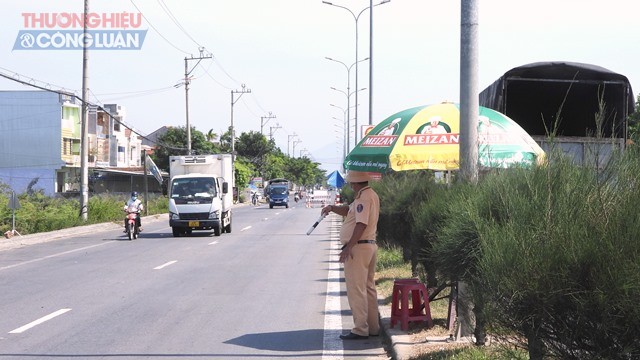 Chốt kiểm dịch tỉnh Quảng Nam, trên quốc lộ 1A.